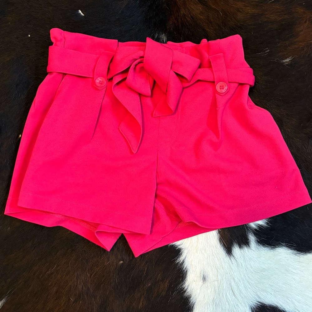 Hot pink tie front shorts